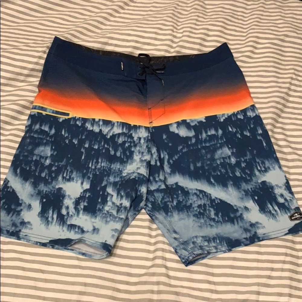 O’Neill Hyperfreak men’s board shorts size 34